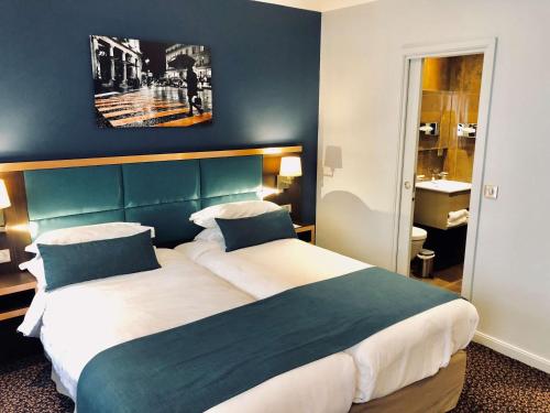 Habitación Doble Clásica - 2 camas del hotel BEST WESTERN EMPIRE ELYSEES