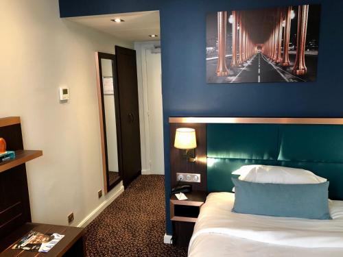 Habitación Individual Clásica del hotel BEST WESTERN EMPIRE ELYSEES. Foto 7