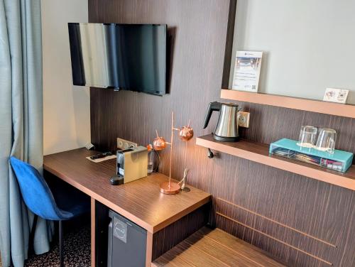Habitación Individual Clásica del hotel BEST WESTERN EMPIRE ELYSEES. Foto 15