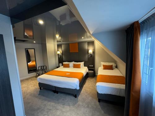 Habitación Familiar del hotel BEST WESTERN EMPIRE ELYSEES. Foto 16