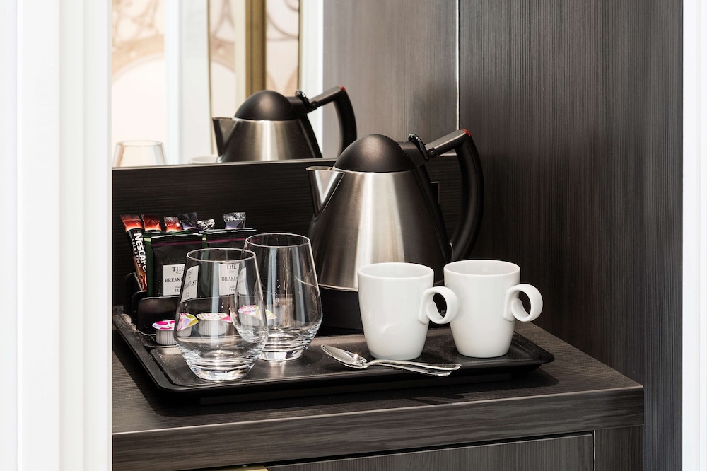 Habitación Deluxe del hotel HILTON OPERA PARIS. Foto 4