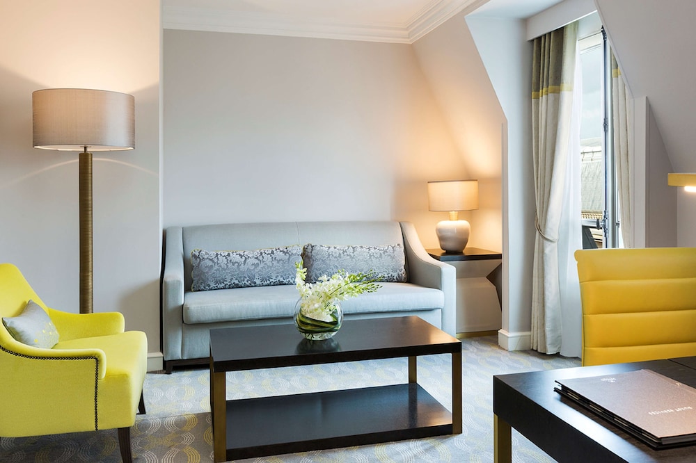 Suite ejecutiva, 1 cama de matrimonio grande del hotel HILTON OPERA PARIS