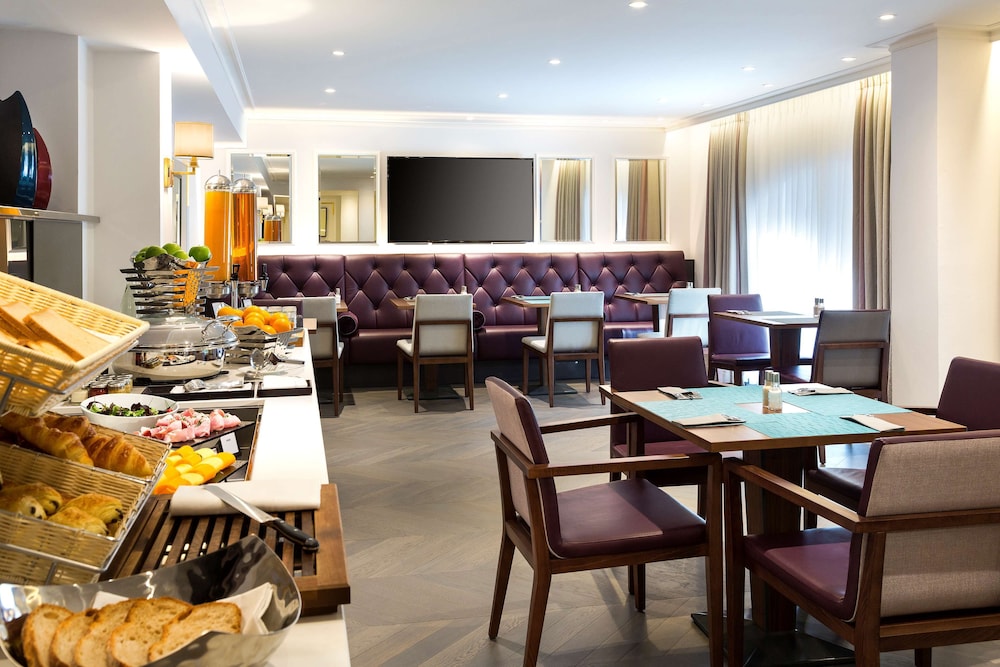 Suite (Master) del hotel HILTON OPERA PARIS. Foto 7