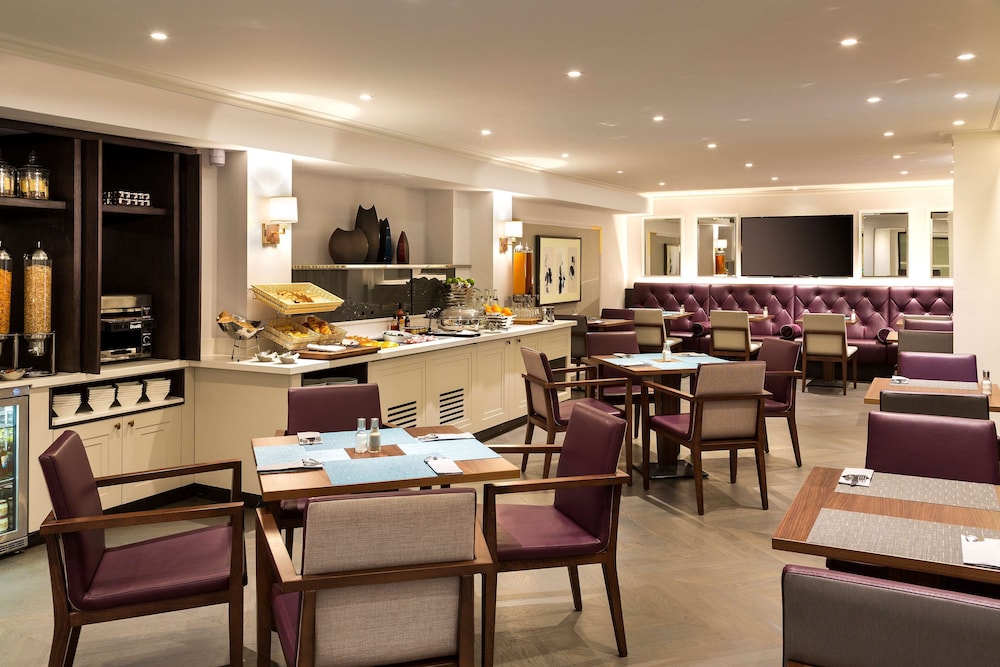 Suite junior, 1 cama de matrimonio del hotel HILTON OPERA PARIS. Foto 3