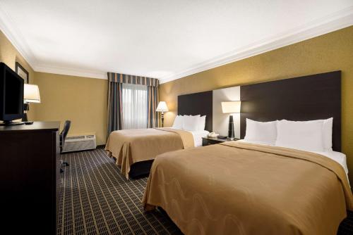 Habitación Doble con 2 camas dobles - No fumadores del hotel Quality Inn and Suites Fairgrounds. Foto 2