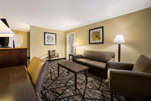Suite Doble - no fumadores del hotel Quality Inn and Suites Fairgrounds. Foto 3