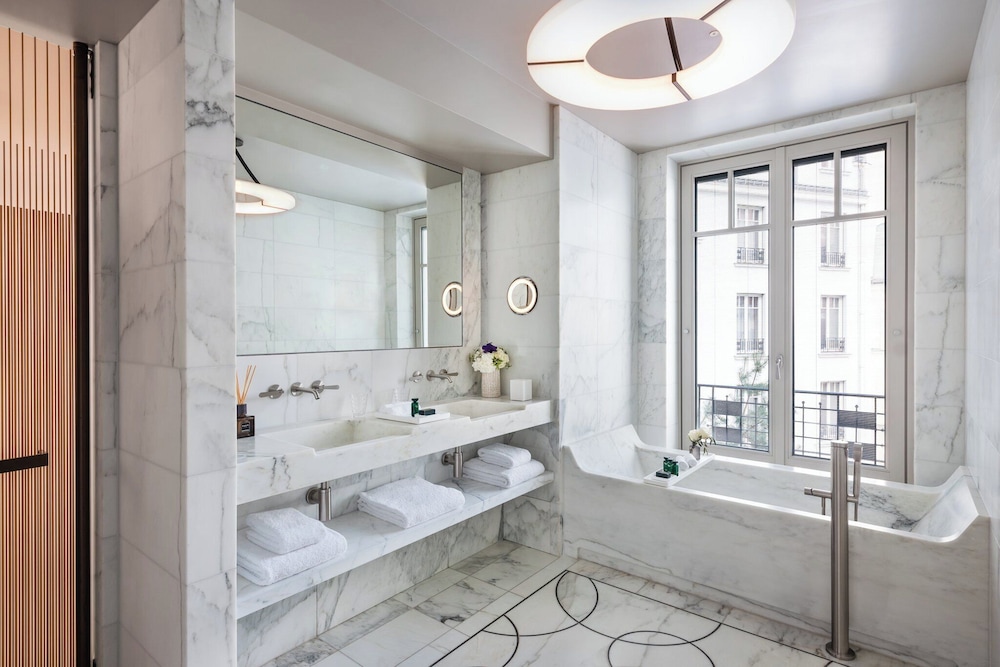 Habitación Deluxe del hotel Lutetia, Paris. Foto 2