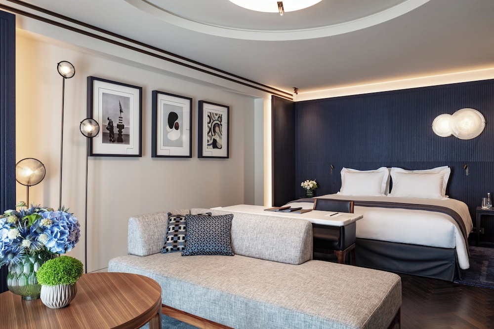 Suite junior, balcón del hotel Lutetia, Paris. Foto 4