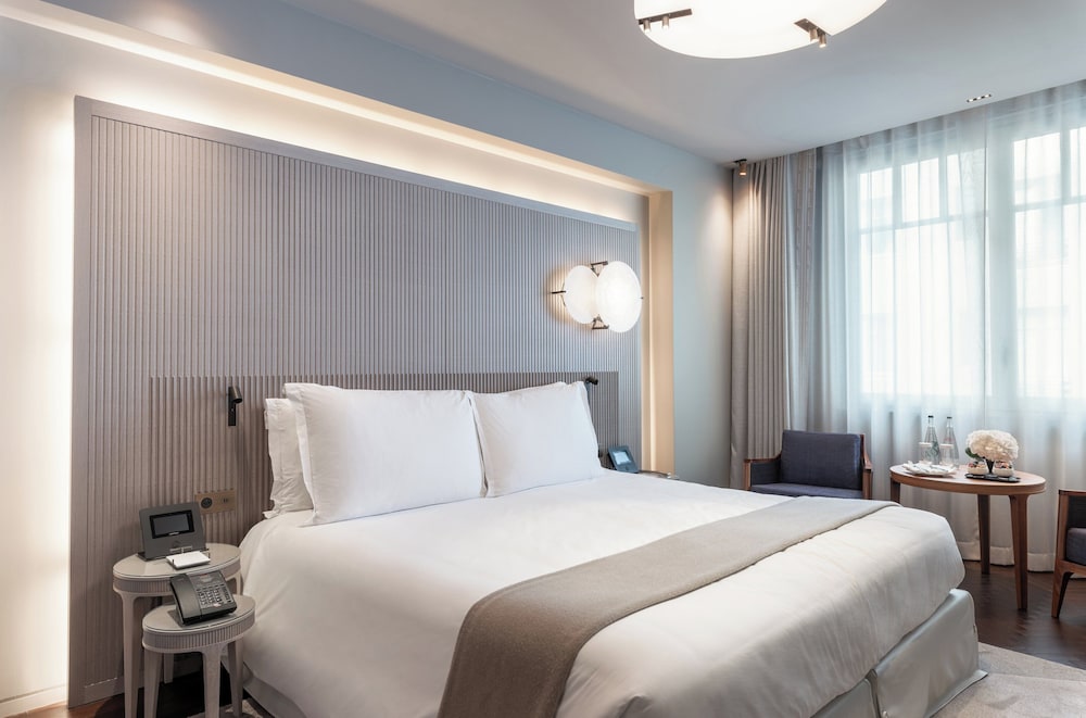 Suite familiar (Deluxe) del hotel Lutetia, Paris. Foto 5