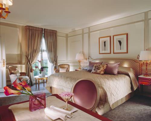 Suite Executive con vistas a la Torre Eiffel del hotel Le Meurice - Dorchester Collection