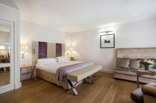Suite Junior del hotel Castille Paris