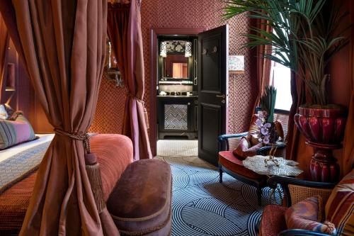 Suite Grand Tour del hotel Castille Paris. Foto 2
