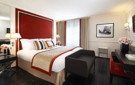 Habitación Deluxe del hotel Castille Paris. Foto 1