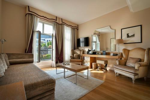 Suite del hotel Castille Paris. Foto 1