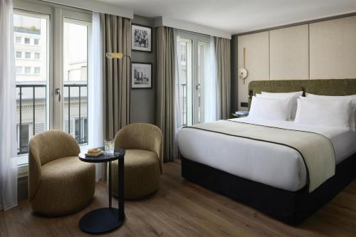 Habitación Deluxe del hotel NH Paris Champs-Elysées
