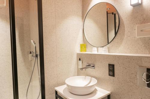 Habitación Doble Confort del hotel Le Grand. Foto 4