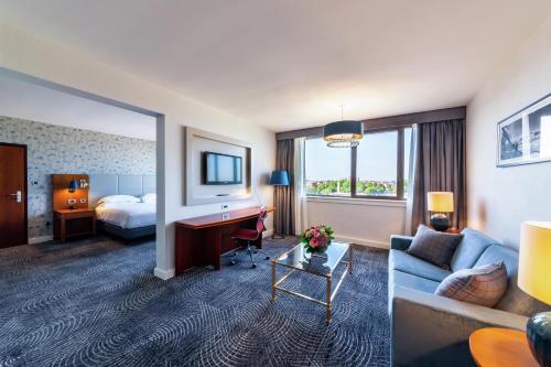 Suite Junior del hotel Hilton Strasbourg. Foto 3
