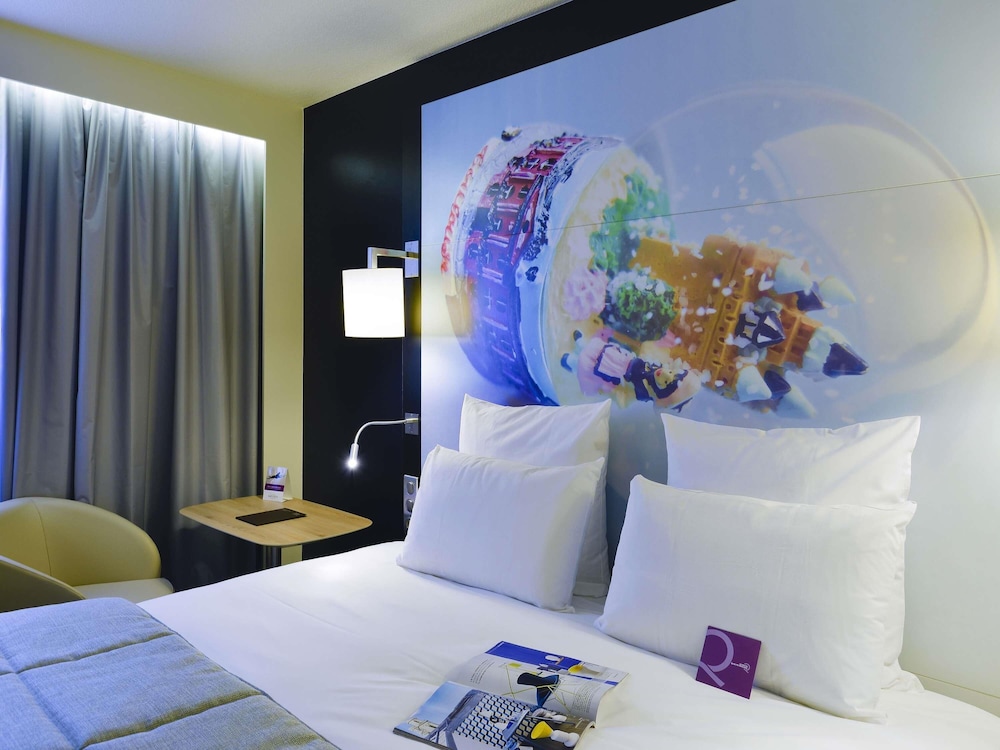 Habitación Standard con una cama doble del hotel Mercure Toulouse Centre Saint-georges. Foto 1
