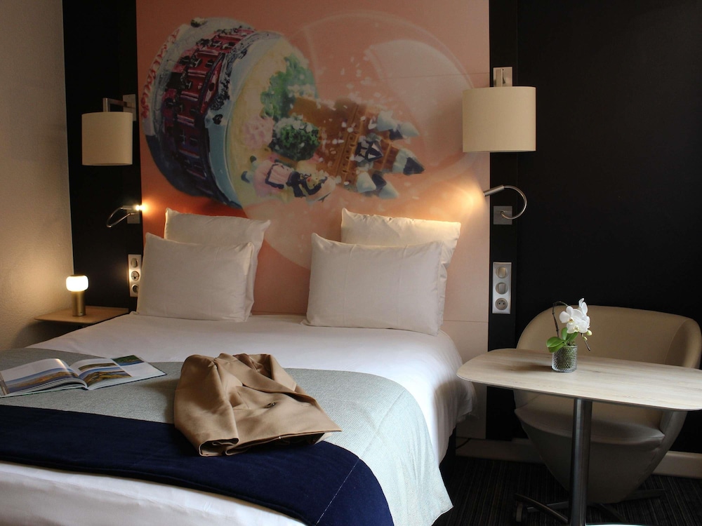 Habitación Standard con una cama doble del hotel Mercure Toulouse Centre Saint-georges. Foto 4