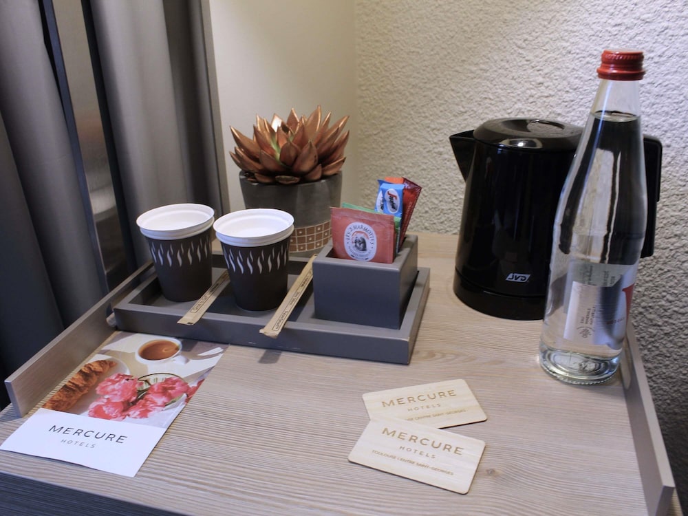 Habitación Standard con una cama doble del hotel Mercure Toulouse Centre Saint-georges. Foto 5