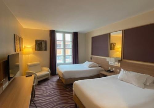 Habitación Familiar del hotel Plaza Hotel Capitole Toulouse. Foto 1
