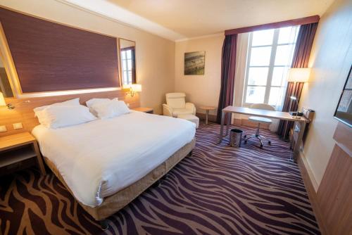 Habitación Estándar adaptada para personas de movilidad reducida - 1 cama grande del hotel Plaza Hotel Capitole Toulouse