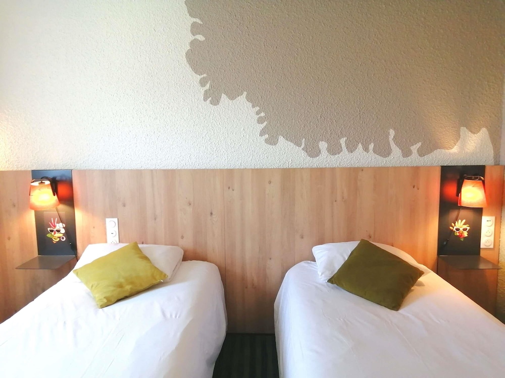 Habitación estándar con 2 camas individuales del hotel Ibis Styles Tours Sud