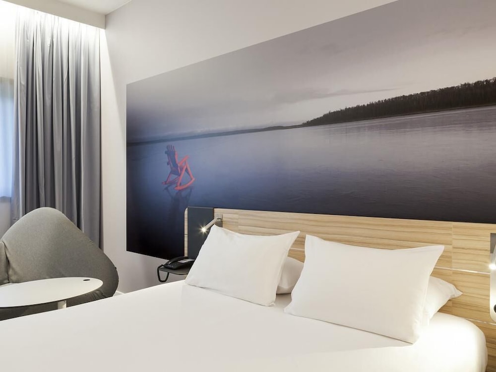 Habitación Clásica con 1 cama doble del hotel Novotel Tours Centre Gare. Foto 5