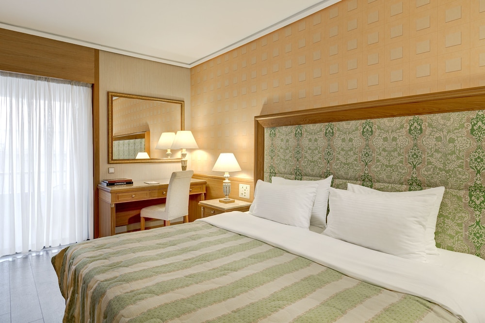 Essential Triple Room del hotel Divani Palace Acropolis. Foto 2