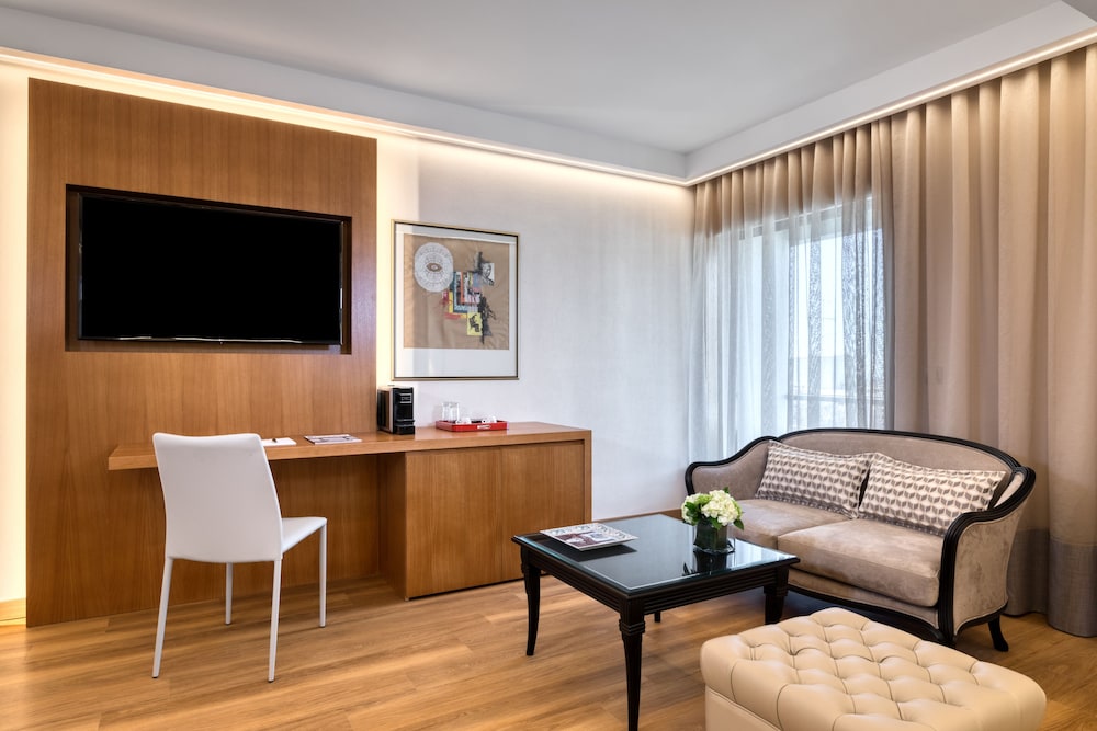 Suite Ejecutiva del hotel Divani Palace Acropolis. Foto 3