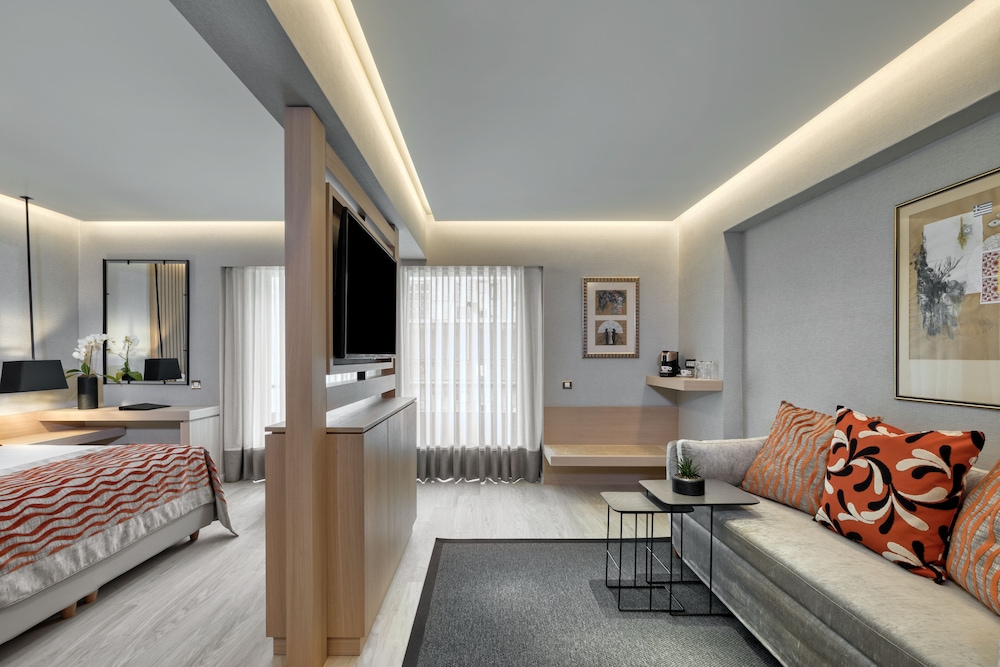 Suite Familiar del hotel Divani Palace Acropolis. Foto 3