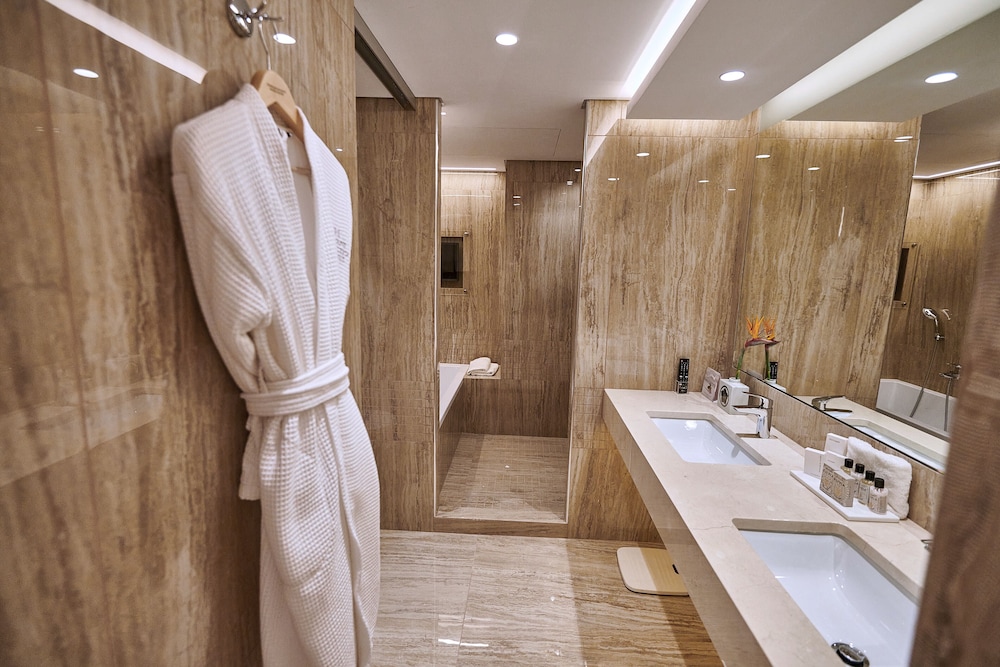 Divine Terrace Suite del hotel Divani Palace Acropolis. Foto 6