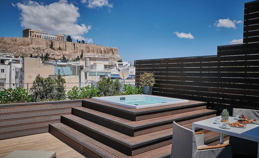 Suite, terraza (Acropolis) del hotel Divani Palace Acropolis. Foto 8