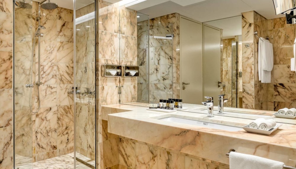 Suite Premier del hotel Divani Palace Acropolis. Foto 3
