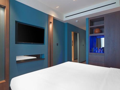 Habitación Superior Down to Earth del hotel NYX Esperia Palace Hotel Athens by Leonardo Hotels. Foto 1