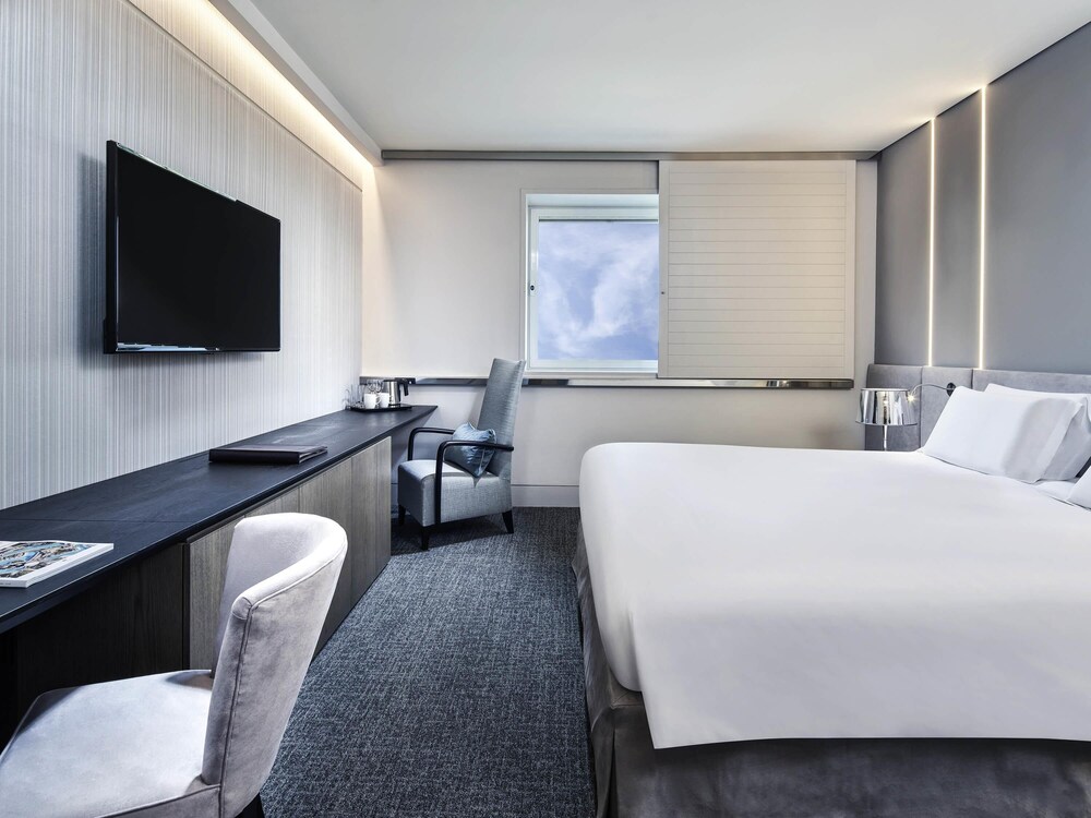 Habitación superior, 1 cama de matrimonio del hotel Sofitel Athens Airport. Foto 4