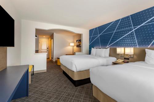 Suite adaptada para personas con movilidad reducida - 2 camas grandes - No fumadores del hotel Comfort Inn and Suites East Greenbush - Albany. Foto 1