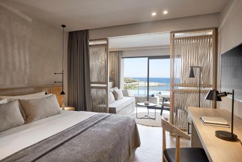 Helea Suite with Swim Up Pool del hotel Helea Lifestyle Beach Resort. Foto 1