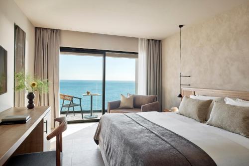Habitación Deluxe con vistas al mar del hotel Helea Lifestyle Beach Resort