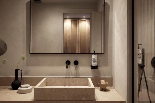 Deluxe Room with Swim Up Pool del hotel Helea Lifestyle Beach Resort