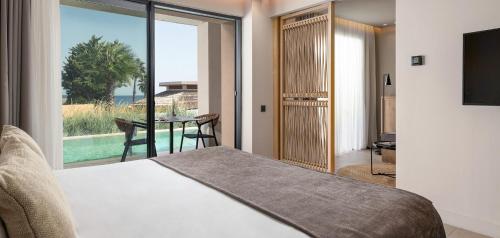 Helea Suite with Swim Up Pool del hotel Helea Lifestyle Beach Resort. Foto 2