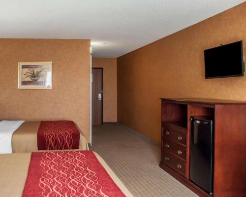 Habitación con 2 camas grandes - Adaptada para personas con movilidad reducida - No fumadores del hotel Quality Inn Near Walden Galleria Mall. Foto 1