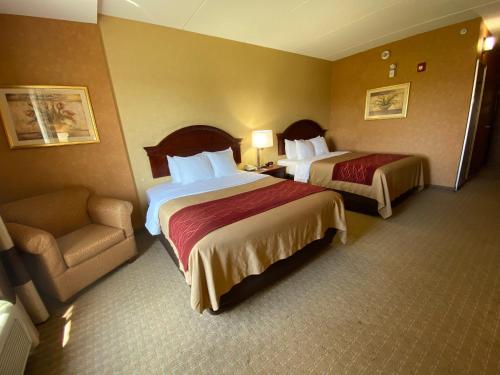 Habitación con 2 camas grandes - Adaptada para personas con movilidad reducida - No fumadores del hotel Quality Inn Near Walden Galleria Mall. Foto 2