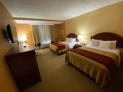 Habitación con 2 camas grandes - No fumadores del hotel Quality Inn Near Walden Galleria Mall. Foto 3