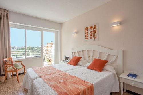 Habitación Doble con balcón - 2 camas del hotel BJ Playamar & Apartamentos