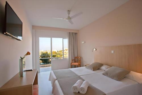 Habitación Doble Superior con balcón - 2 camas individuales del hotel BJ Playamar & Apartamentos