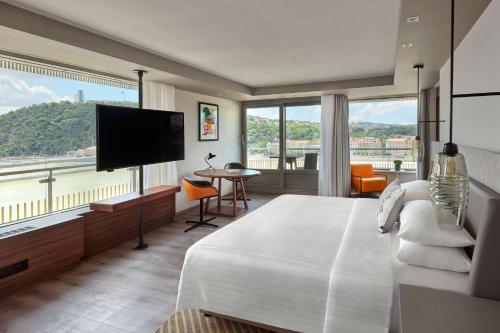 Suite Estudio Esquinera con acceso al club lounge M del hotel Budapest Marriott. Foto 3