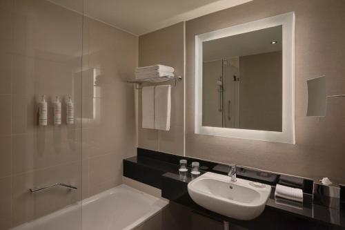 Suite Estudio Esquinera con acceso al club lounge M del hotel Budapest Marriott. Foto 15