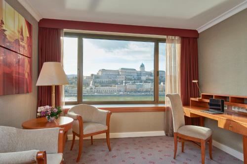 Suite Junior con vistas al río del hotel InterContinental Budapest by IHG. Foto 3