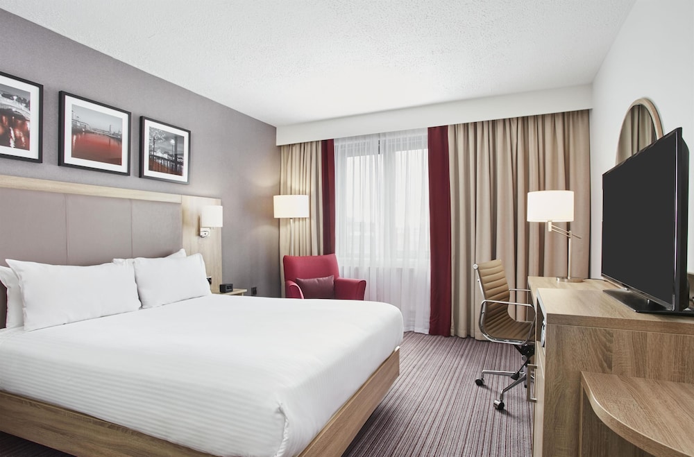 Habitación, 1 cama de matrimonio del hotel Hilton Garden Inn Dublin City Centre. Foto 4